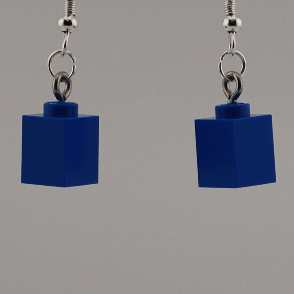 1X1 BRICK HANGING EARRING