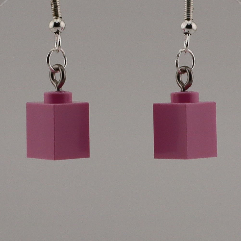 1X1 BRICK HANGING EARRING
