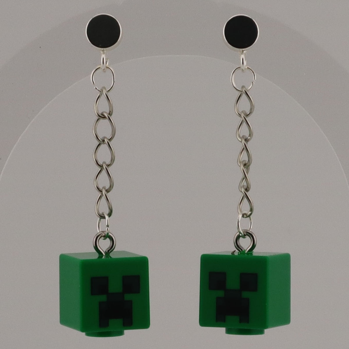 HANGING HEADS EARRINGS