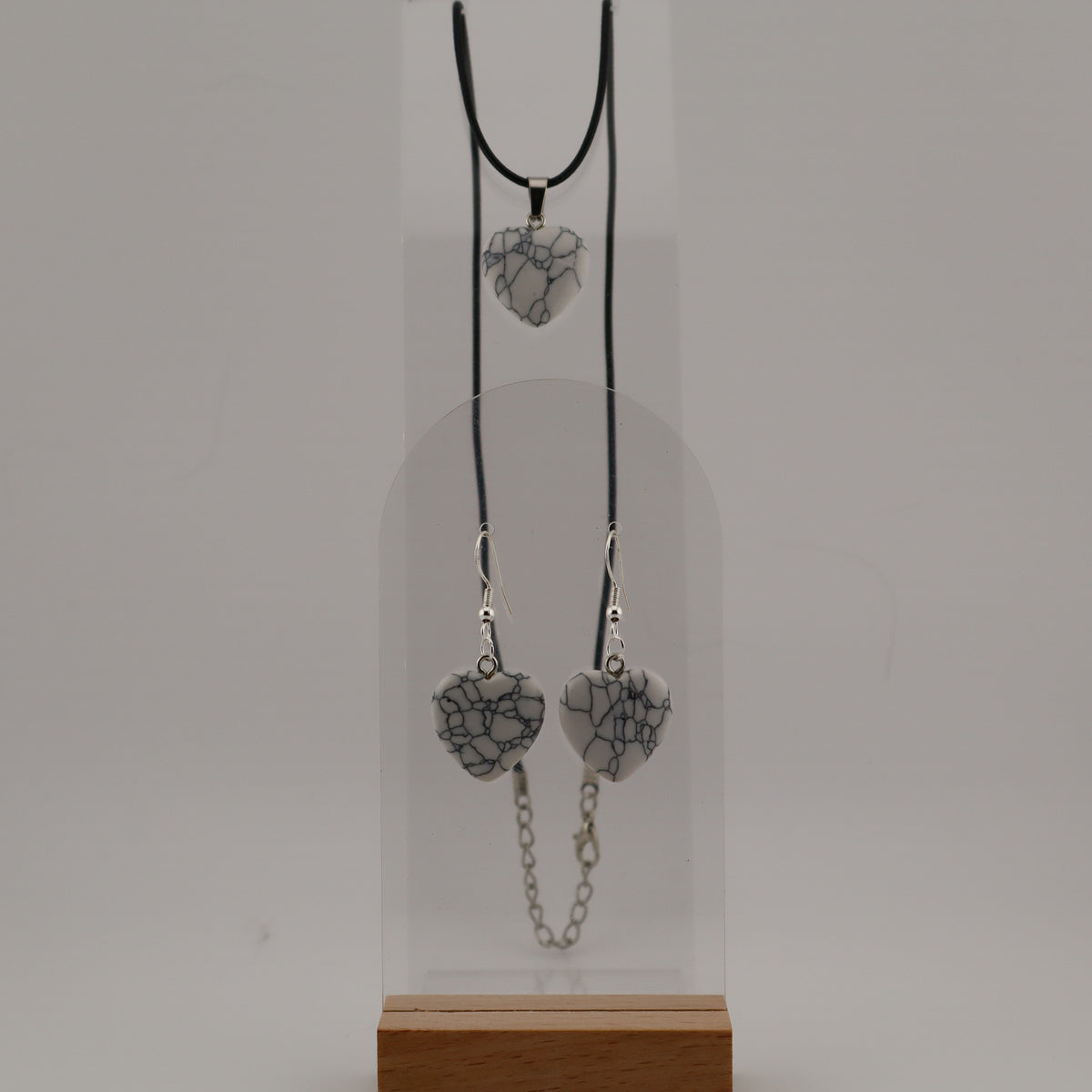PENDANT AND EARRING SETS