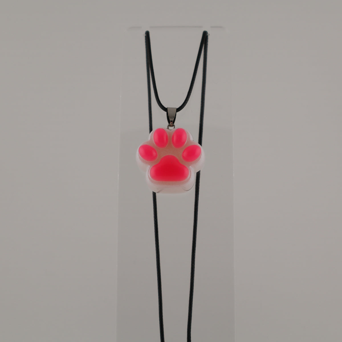 PENDANTS AND NECKLACES