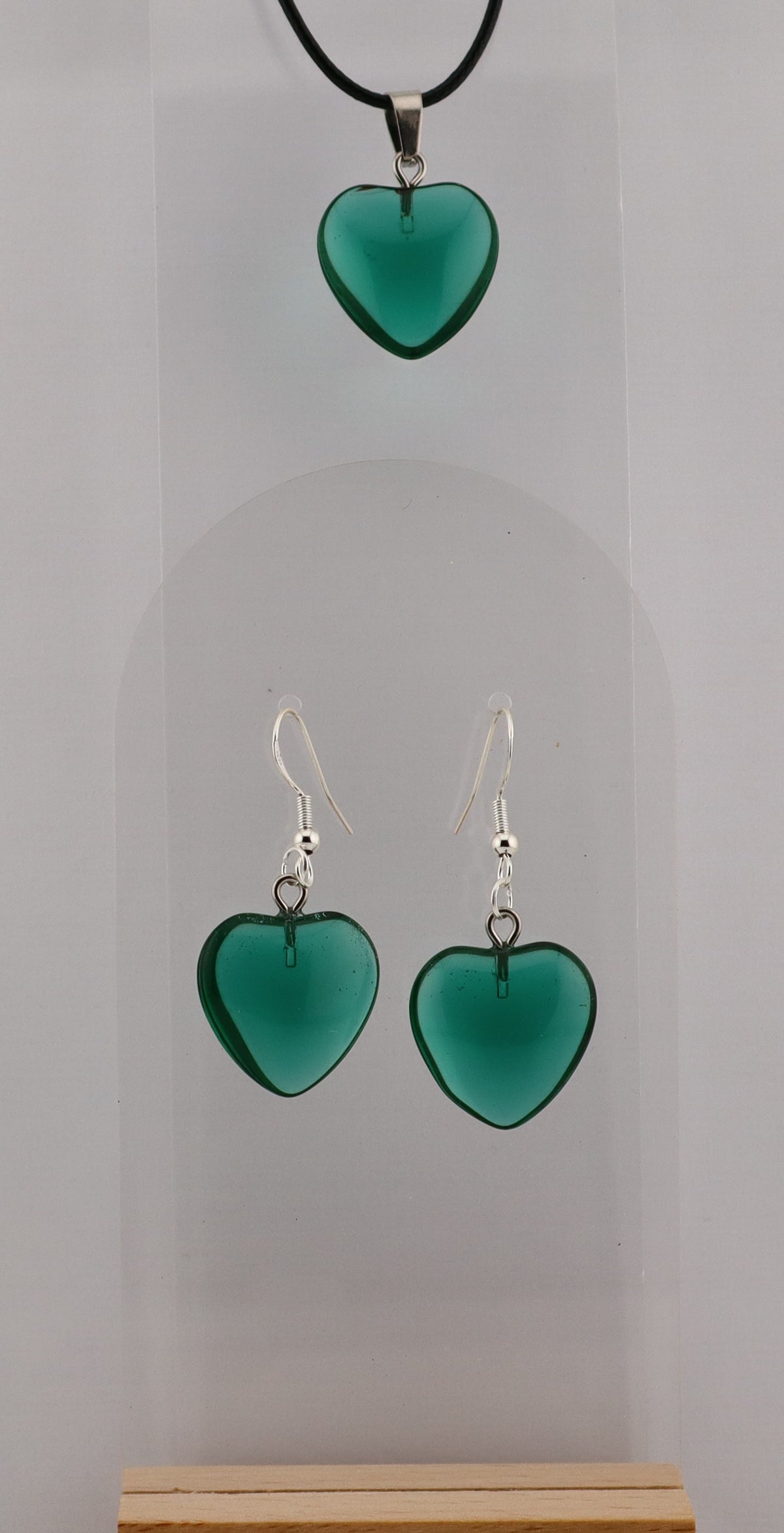 PENDANT AND EARRING SETS
