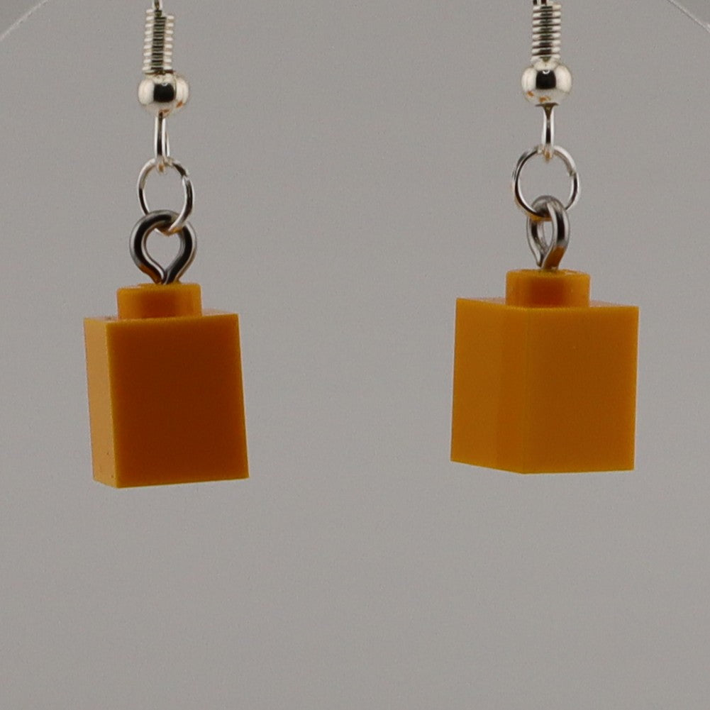 1X1 BRICK HANGING EARRING