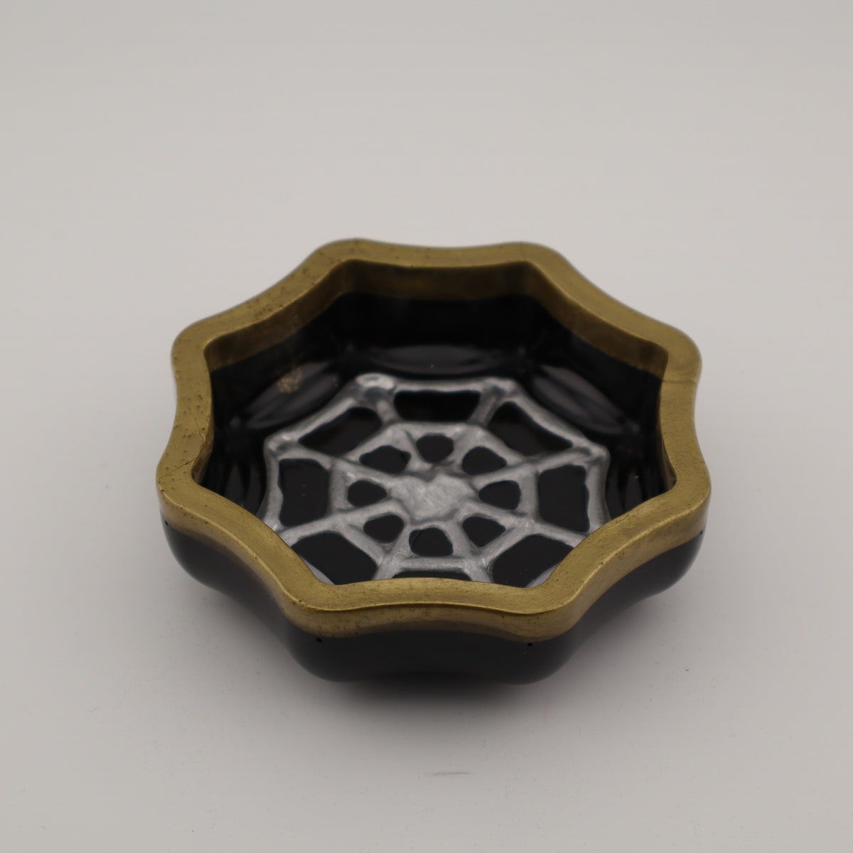 RESIN AND CERAMIC CRAFTS