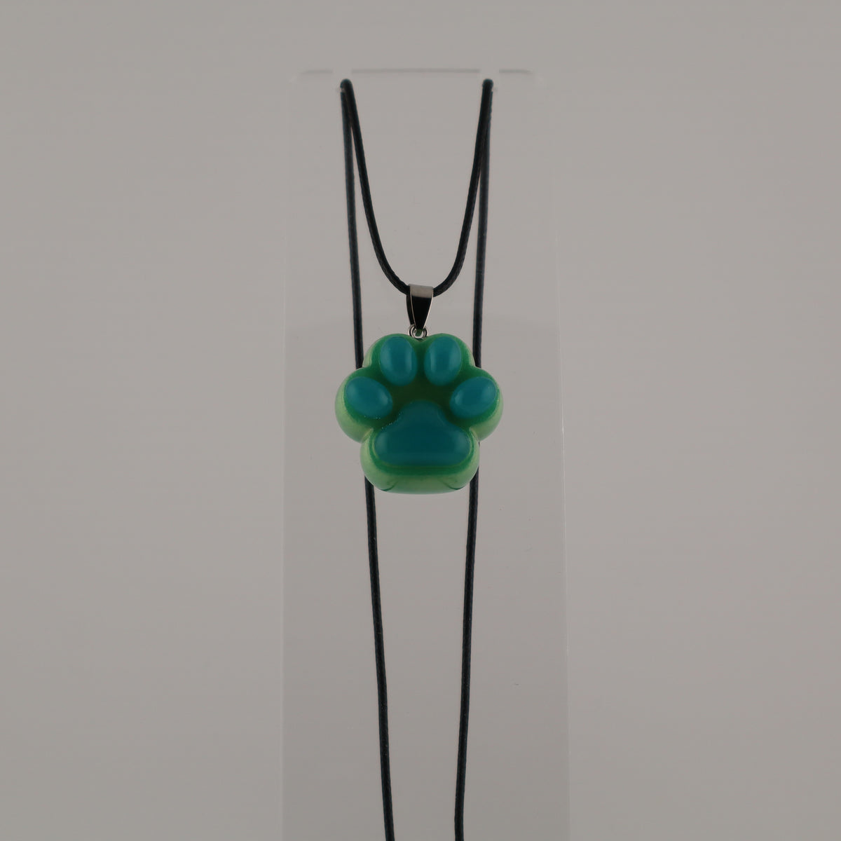 PENDANTS AND NECKLACES