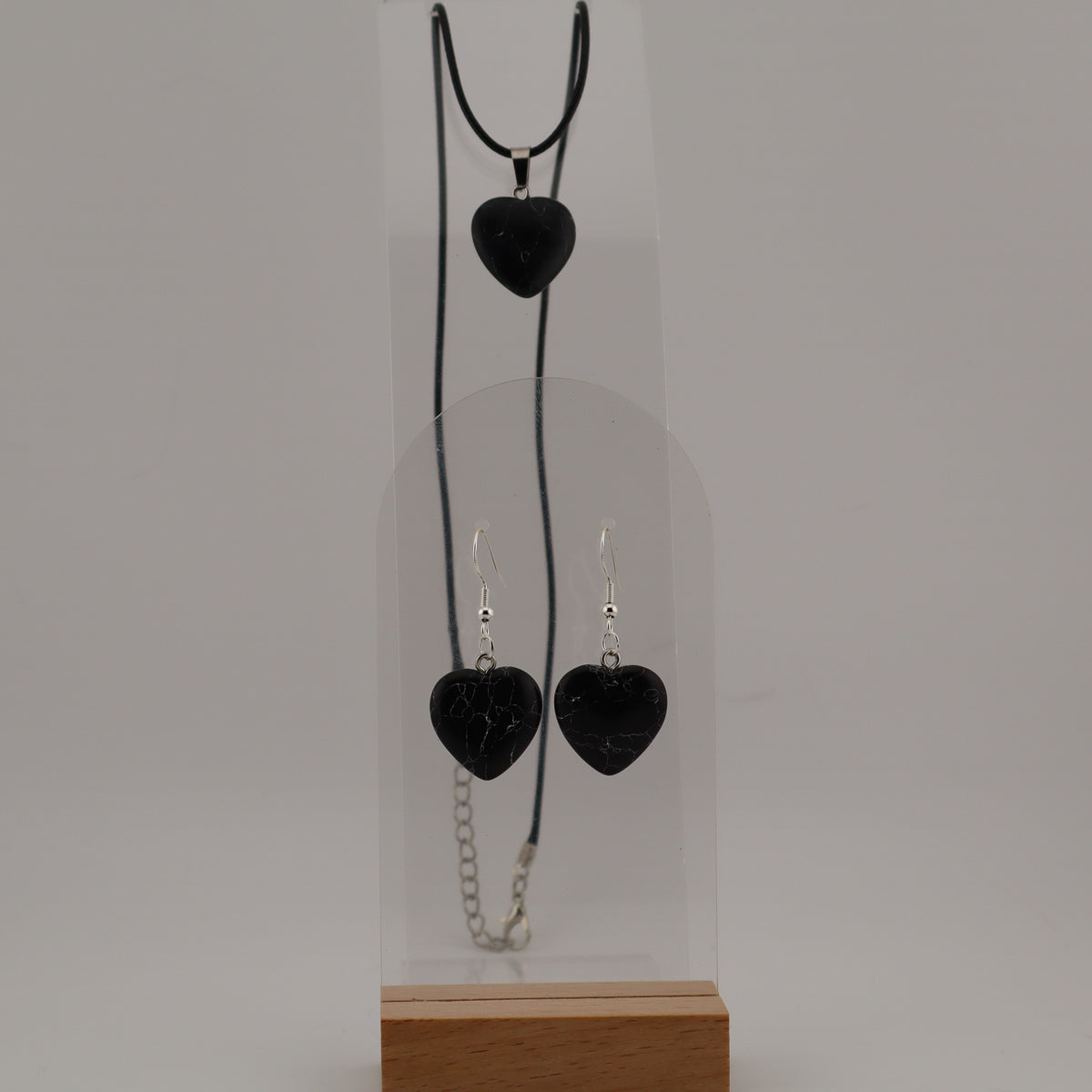 PENDANT AND EARRING SETS