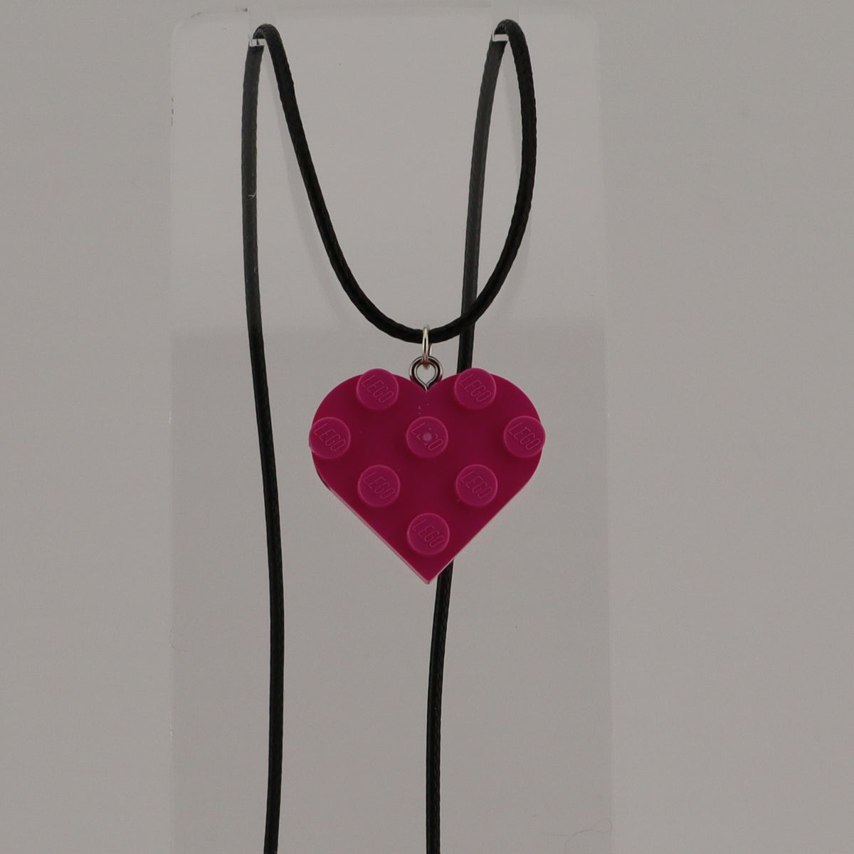 PENDANTS AND NECKLACES